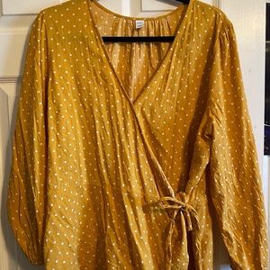 Old Navy yellow polka dot wrap top